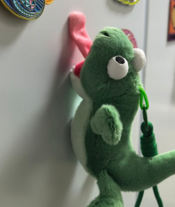 tom吐舌带磁吸毛绒玩具